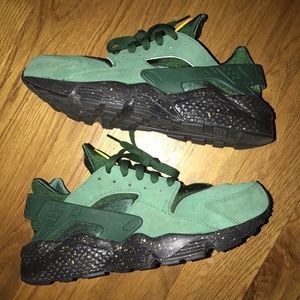 Nike Huarache Run RARE CUSTOM Women Sz 10.5/Men 9